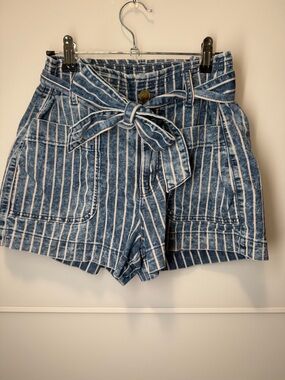 American Eagle Outfitters Blue and White Striped High-Waist Tie-Front Shorts
